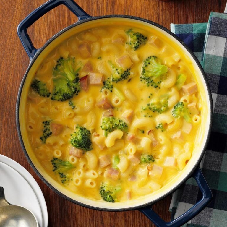 Creamy Broccoli Mac & Cheese Soup Recipe