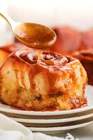 Cinnamon Rolls Recipe with Sticky Caramel Glaze