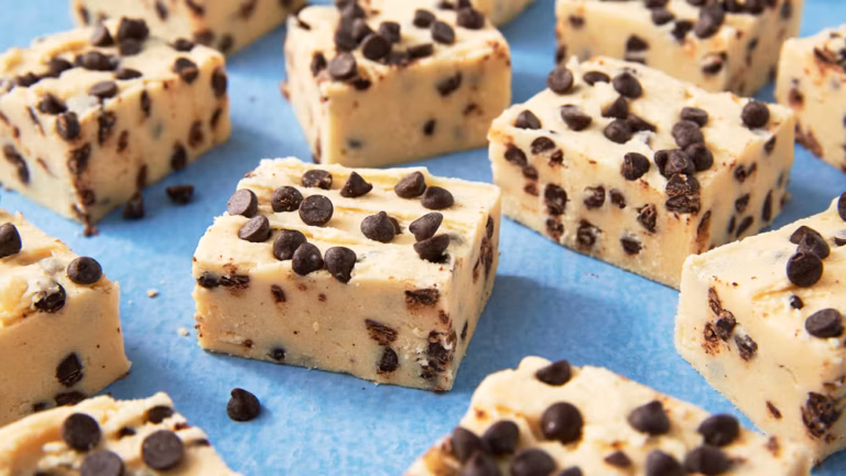 THE BEST NO-BAKE DESSERT  NO BAKE. COOKIE DOUGH. FUDGE!