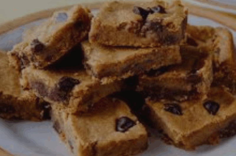 Viral Chickpea Blondies Recipe
