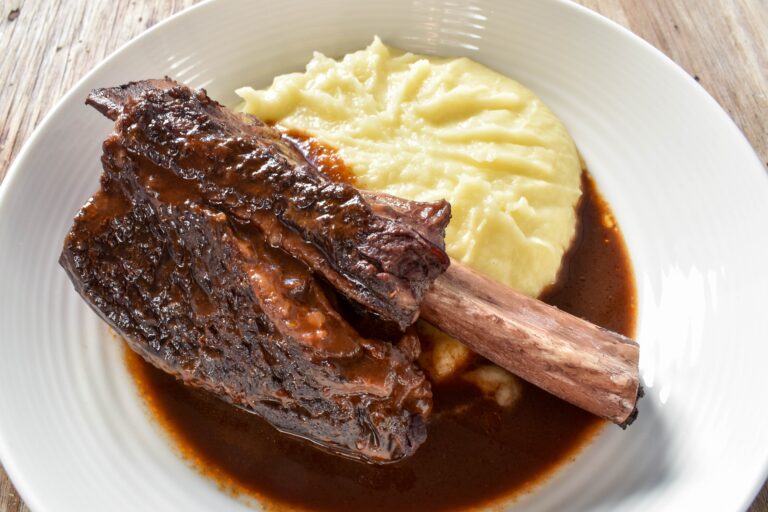 Italian Braised Short Ribs (Slow Cooker Recipe)
