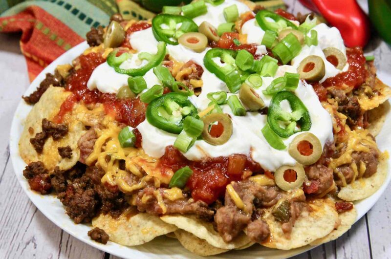 Beefy Queso Nachos: A Crowd-Pleasing Slow Cooker Appetizer