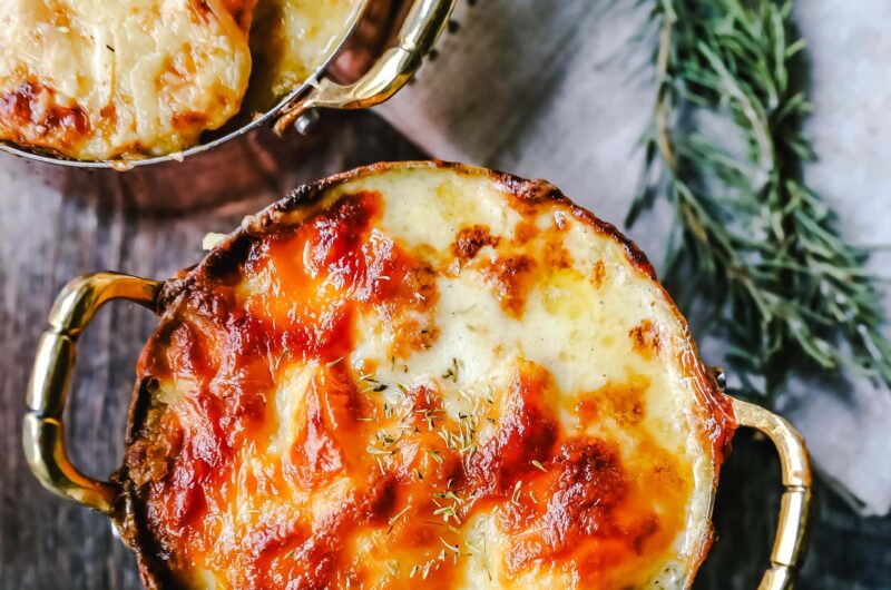 Rustic Potatoes Au Gratin: A Creamy, Cheesy Delight from Your Pressure Cooker