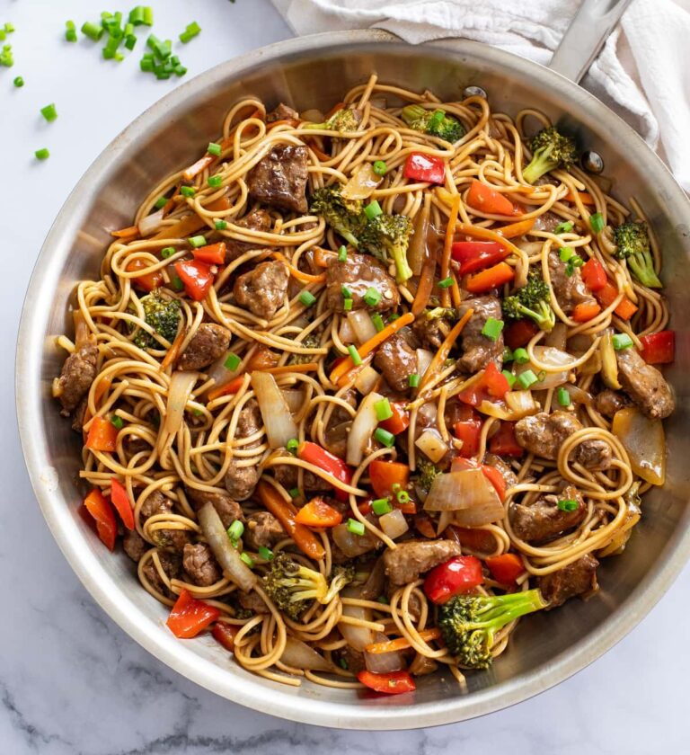 Prepare the 15 Minute Beef Lo Mein in Your Kitchen