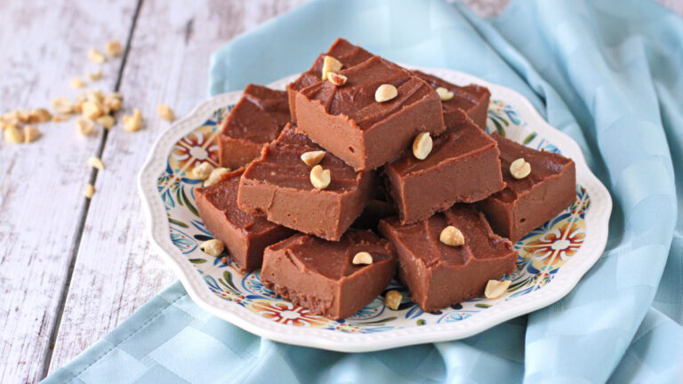 Keto Chocolate Peanut Butter Fudge Recipe