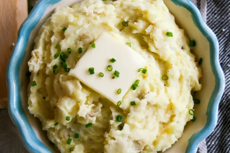 Garlic Parmesan Mashed Potatoes (Slow Cooker Recipe)