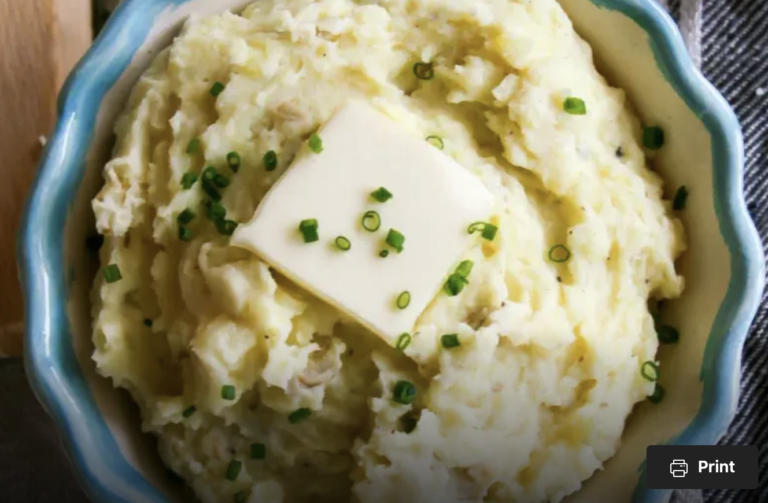 Garlic Parmesan Mashed Potatoes (Slow Cooker Recipe)